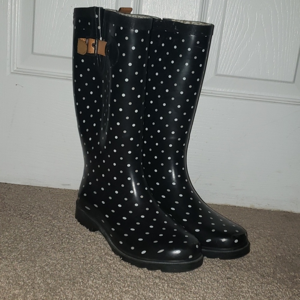 Rain boots